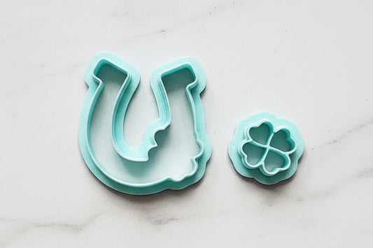 Horseshoe with clover set