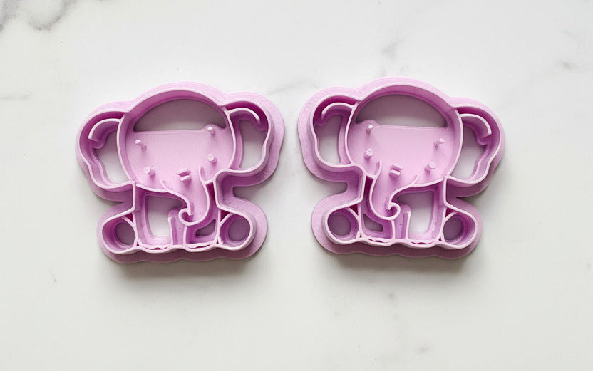 Elephants mirrored