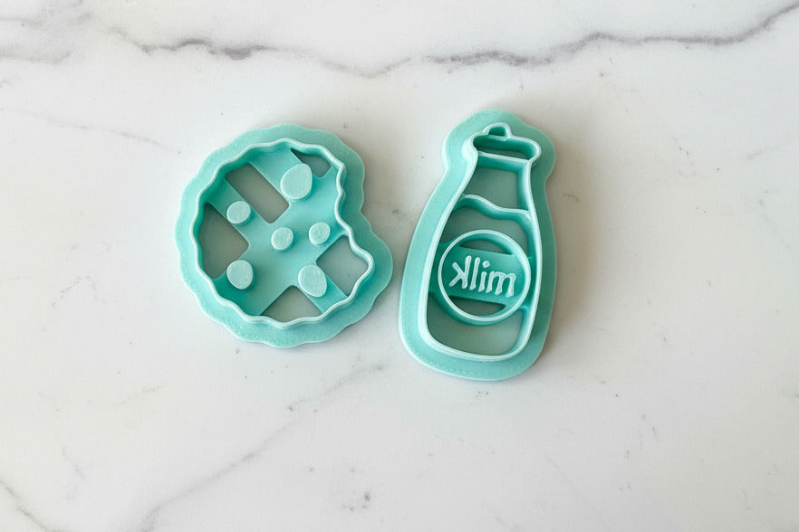 Milk and cookies set