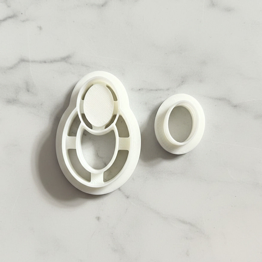 Oval in oval set