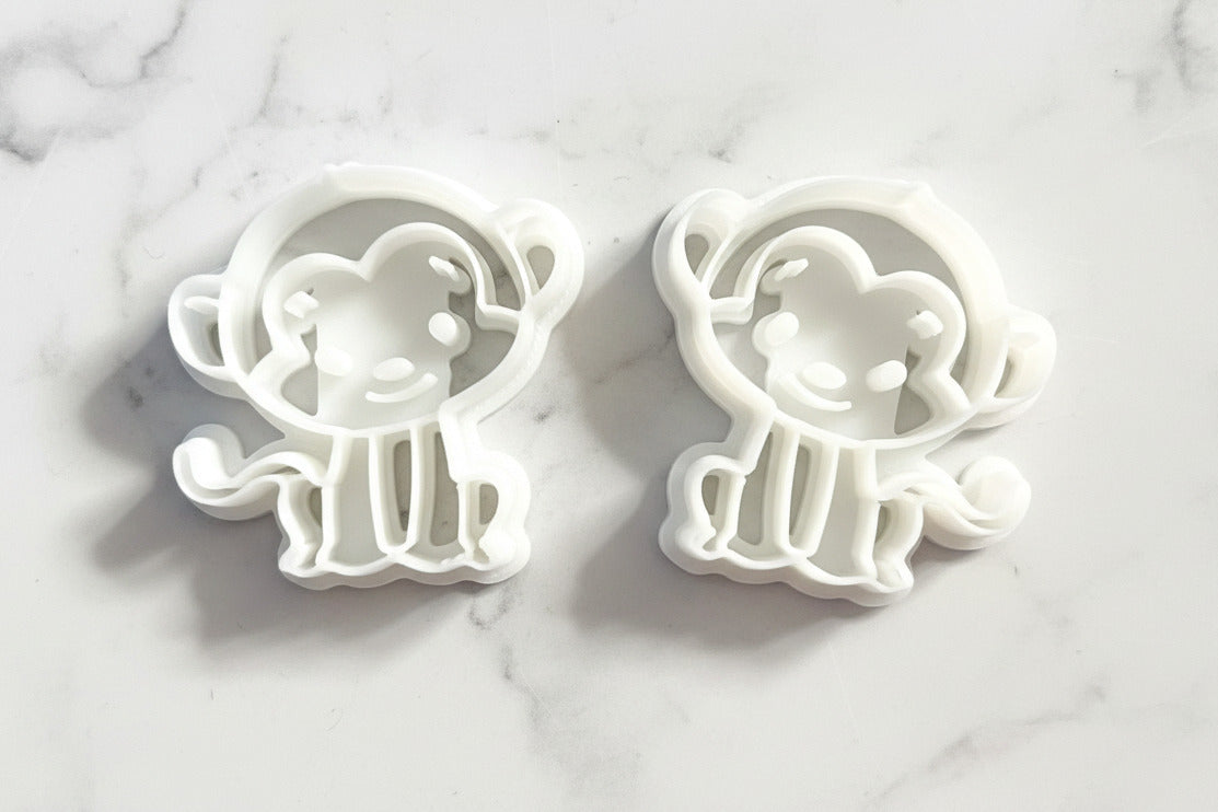 Monkey sitting mirrored set