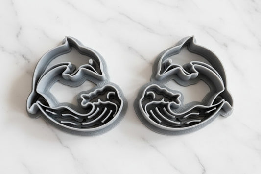 Dolphins on a wave mirrored set