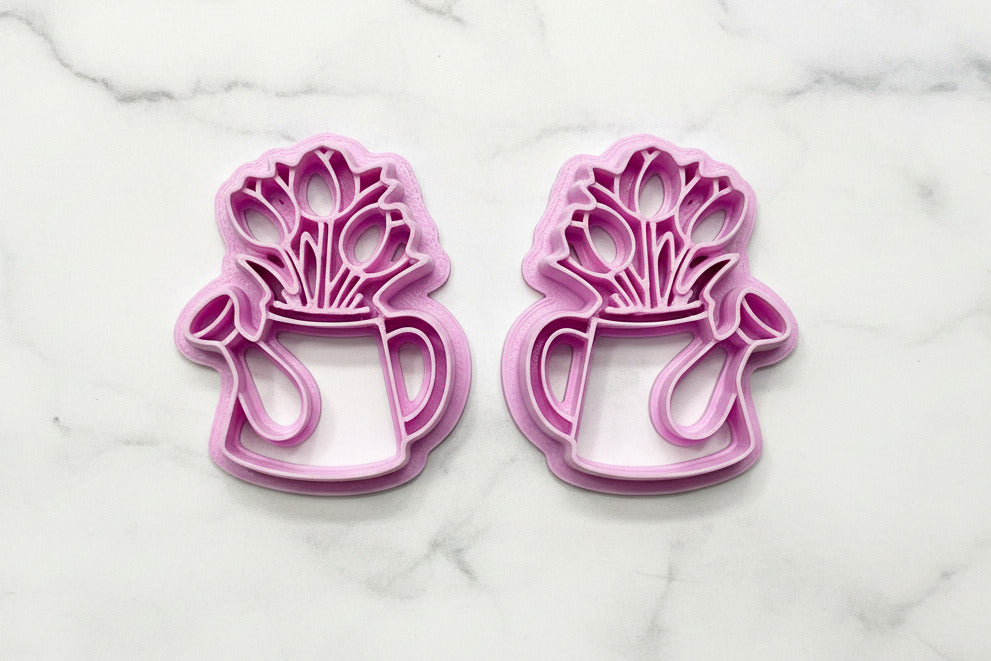 Watering cans with tulips mirrored set