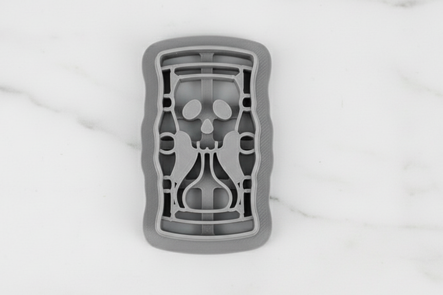 Skull hourglass